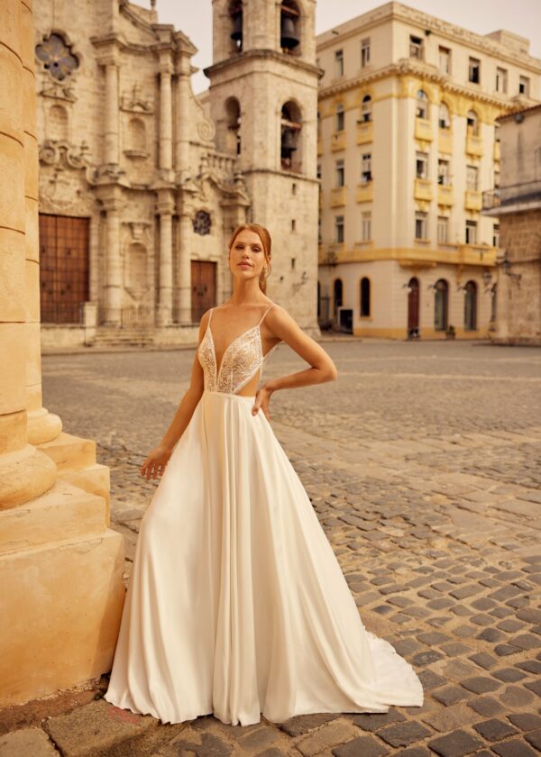 Wedding dress Lanev-D from the Libre Collection by GBS Herve Paris