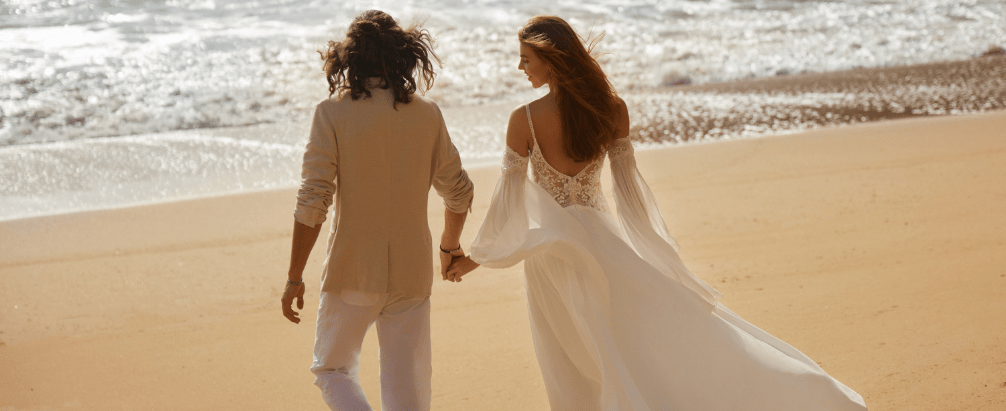 Header of a blog about boho wedding dresses